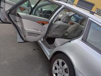 Gebraucht Mercedes E220 170 PS (125 kW) 2007 Grau Kombi