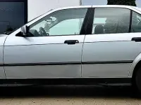 Gebraucht BMW 320 150 PS (110 kW) 1995 Silber Limousine