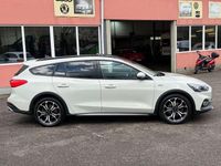 Second-hand Ford Focus Active 125 CP (91 kW) 2019 Alb Berlinǎ