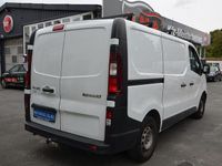 Gebraucht Renault Trafic 90 PS (66 kW) 2015 Weiß Van / Kleinbus