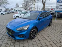 Gebraucht Ford Focus ST-Line 155 PS (114 kW) 2022 Dynamicblau metallic Kombi