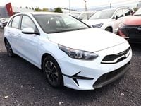 Neu Kia Ceed 140 PS (102 kW) 2025 Weiss Kleinwagen