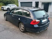 Gebraucht BMW 320 163 PS (119 kW) 2006 Blau Kombi