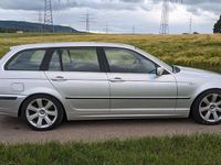 Gebraucht BMW 330 231 PS (169 kW) 2001 Silber Kombi