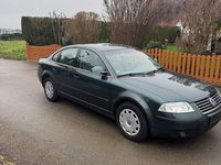 Gebraucht VW Passat Basis 116 PS (85 kW) 2004 Grün Limousine