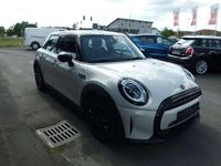 Gebraucht Mini Cooper Classic 136 PS (100 kW) 2022 White silver metallic Kleinwagen