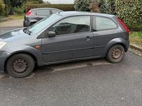 Usata Ford Fiesta 75 CV (55 kW) 2003 Grigio Utilitaria