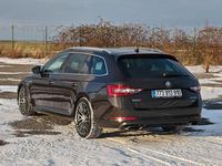 Gebraucht Skoda Superb LAURIN & KLEMENT 280 PS (205 kW) 2016 Braun Kombi