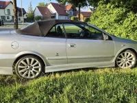 Gebraucht Opel Astra 147 PS (108 kW) 2005 Silber Cabrio