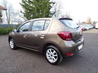 Gebraucht Dacia Sandero 73 PS (53 kW) 2018 Braun Kleinwagen