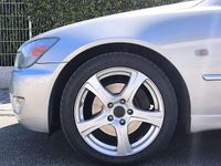 Second-hand Lexus IS200 155 CP (114 kW) 2005 Argintiu Berlinǎ