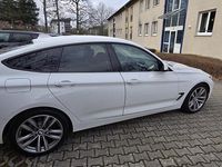 Gebraucht BMW 330 258 PS (189 kW) 2017 Weiß Limousine