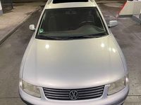 Gebraucht VW Passat Basis 101 PS (74 kW) 1997 Silber Kombi