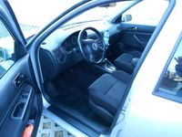 Gebraucht VW Golf IV Highline 139 PS (102 kW) 2003 Silber metallic Limousine