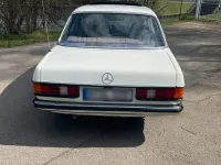 Gebraucht Mercedes E230 130 PS (95 kW) 1983 Weiß Limousine