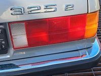 Gebraucht BMW 325 128 PS (94 kW) 1987 Grau Coupé