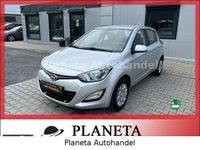 Gebraucht Hyundai i20 Edition 86 PS (63 kW) 2012 Silber Kleinwagen