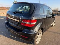 Gebraucht Mercedes B200 136 PS (100 kW) 2008 Schwarz Van / Kleinbus