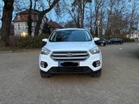 Gebraucht Ford Kuga 120 PS (88 kW) 2019 Weiß SUV