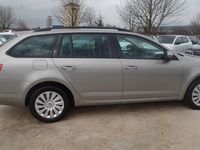 Gebraucht Skoda Octavia Solution 150 PS (110 kW) 2015 Beige metallic Kombi