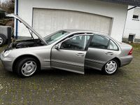 Gebraucht Mercedes C240 Elegance 170 PS (125 kW) 2004 Grau Limousine
