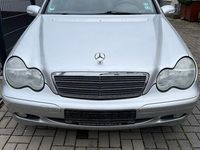 Gebraucht Mercedes C180 Classic 129 PS (94 kW) 2001 Orange Limousine