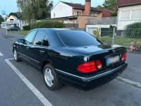 Gebraucht Mercedes E280 193 PS (141 kW) 1996 Grün Limousine