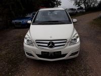 Gebraucht Mercedes B200 136 PS (100 kW) 2011 Weiß Van / Kleinbus