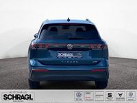 Neu VW Tiguan Life 150 PS (110 kW) 2025 Cipressinogrün metallic SUV