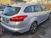 Gebraucht Ford Focus Business Edition 125 PS (91 kW) 2016 Silber Limousine