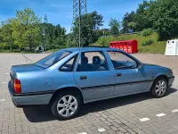 Gebraucht Opel Vectra 90 PS (66 kW) 1990 Blau Kleinwagen