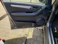 Gebraucht Mercedes B180 95 PS (69 kW) 2009 Grau Van / Kleinbus