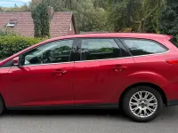 Gebraucht Ford Focus Titanium 150 PS (110 kW) 2011 Rot Kombi