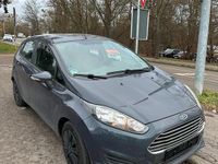 Gebraucht Ford Fiesta 100 PS (73 kW) 2014 Grau Kleinwagen