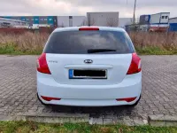 Gebraucht Kia Ceed 90 PS (66 kW) 2010 Weiß Kleinwagen