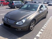 Gebraucht Mercedes CLS320 305 PS (224 kW) 2006 Gold metallic Coupé