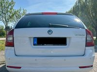 Second-hand Skoda Octavia Elegance 105 CP (77 kW) 2013 Alb Break