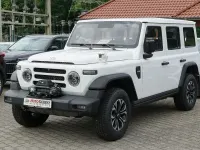 Neu BAW 212 166 PS (122 kW) 2026 Schwarz SUV
