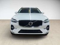 Gebraucht Volvo XC60 197 PS (144 kW) 2024 Crystal white / metallic SUV