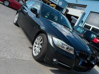 Gebraucht BMW 325 218 PS (160 kW) 2010 Schwarz Kombi