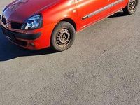 Gebraucht Renault Clio II 75 PS (55 kW) 2004 Kleinwagen