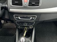 Gebraucht Renault Mégane Dynamique 131 PS (96 kW) 2009 Blau Limousine