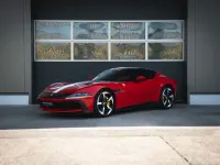 Gebraucht Ferrari 12 Cilindri 829 PS (609 kW) 2025 Rot