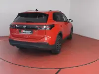Gebraucht VW Tiguan Goal 150 PS (110 kW) 2025 Persimmon red metallic SUV