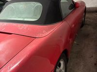 Gebraucht Porsche Boxster 220 PS (161 kW) 2000 Rot Cabrio