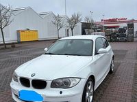 Gebraucht BMW 116 122 PS (89 kW) 2007 Weiß Kleinwagen