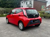 Używany Toyota Aygo 69 KM (50 kW) 2016 Czerwony Hatchback