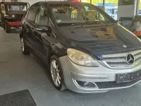 Gebraucht Mercedes B200 140 PS (102 kW) 2005 Blau Van / Kleinbus