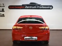 Second-hand Opel Insignia Dynamic 260 CP (191 kW) 2017 Roșu Berlinǎ