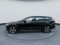 Gebraucht Volvo V60 CC Pro 197 PS (144 kW) 2021 Schwarz Kombi